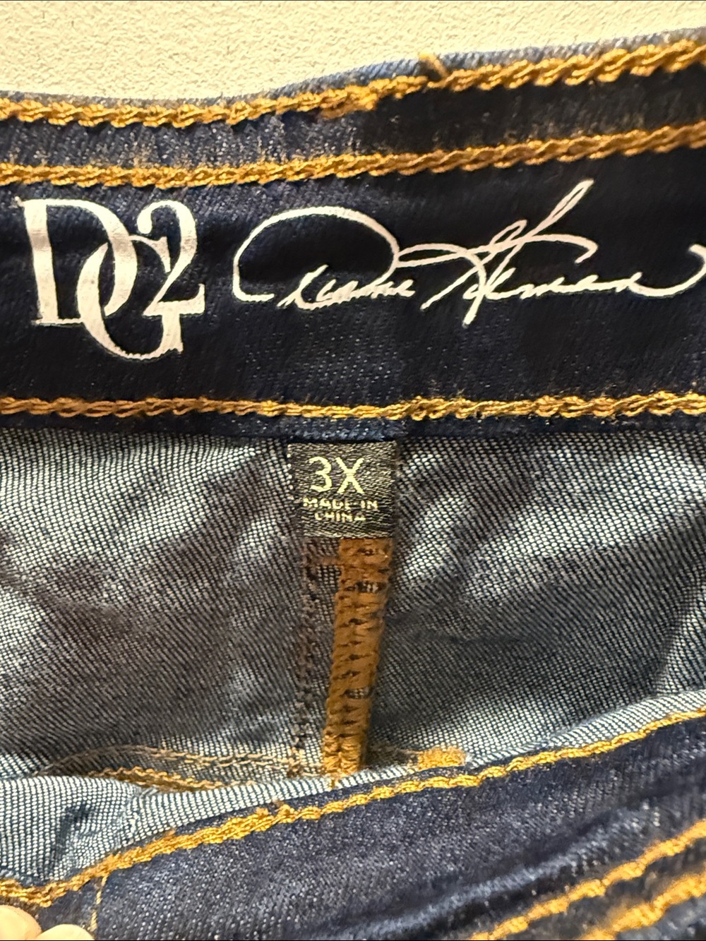DG2 by Diane Gilman Dark Wash Button-Fly Pull On Jeans Flare Jeans - Picture 3 of 7